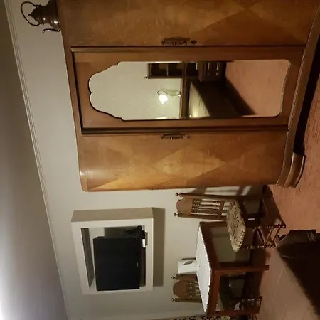 Lesniczowka Nad Jeziorem *