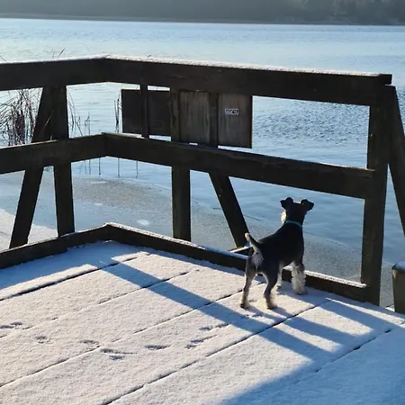 Lesniczowka Nad Jeziorem 农家乐 Zamordeje