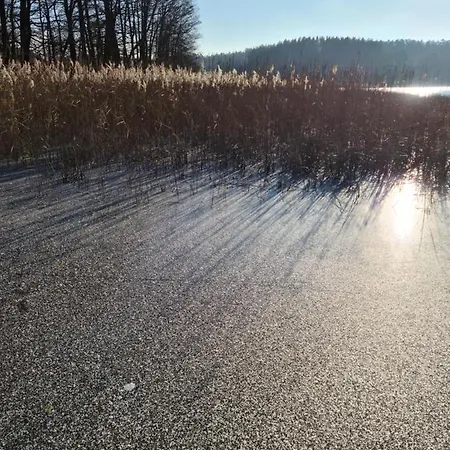 Lesniczowka Nad Jeziorem