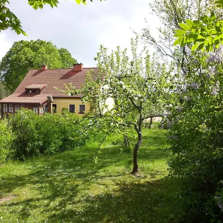 Lesniczowka Nad Jeziorem *