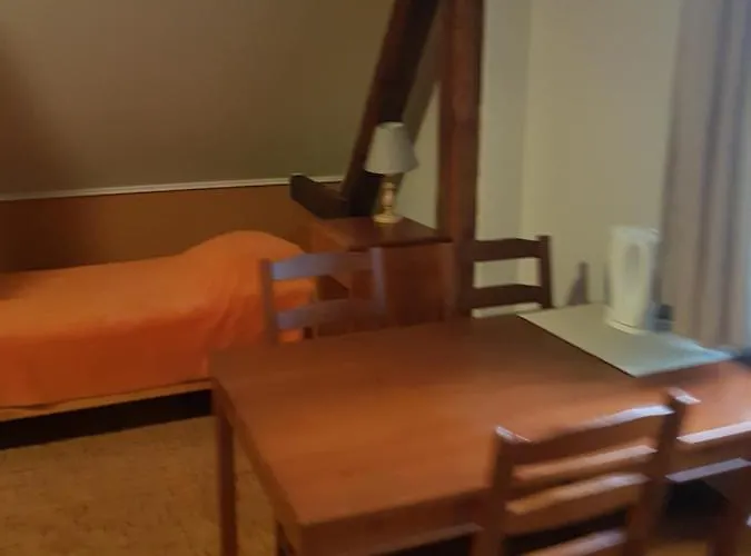 Leśniczówka Nad Jeziorem Zamordeje