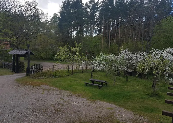 Leśniczówka Nad Jeziorem * Zamordeje