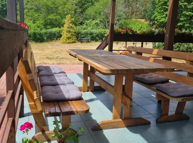 Leśniczówka Nad Jeziorem Alojamento de Turismo Rural Zamordeje